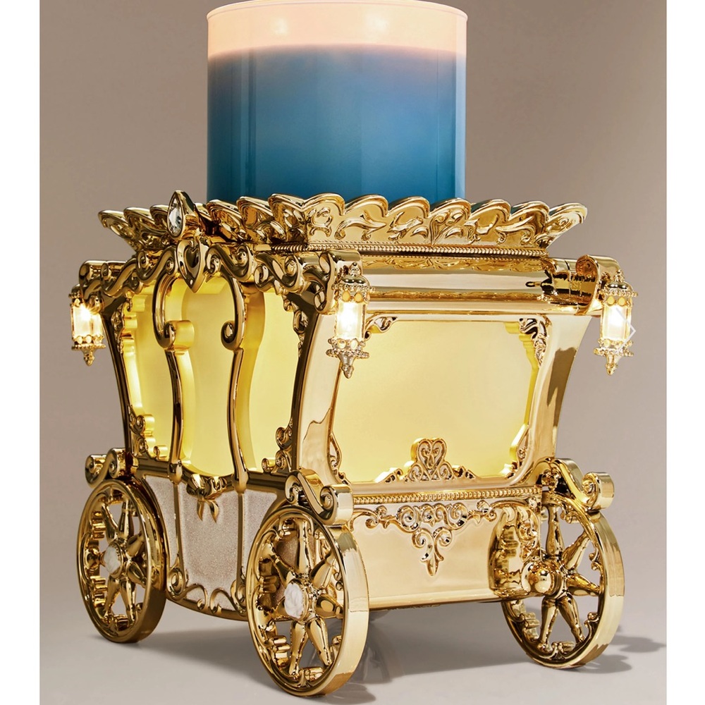 Bath & Body Works Cinderella carriage candle holder